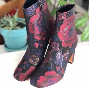 Marc Fischer Women’s Red Blue Black Metallic Floral Ankle Boots 7.5M